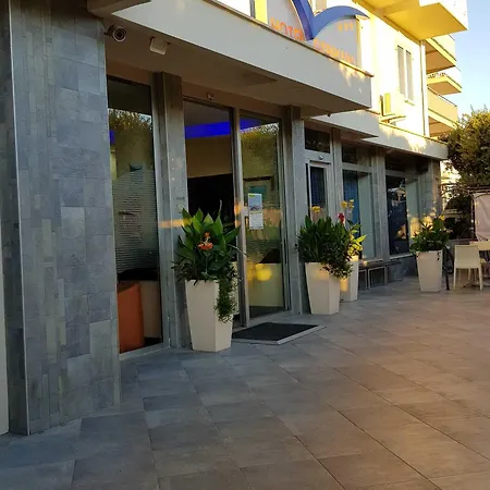 Otel Gabbiano Mola di Bari